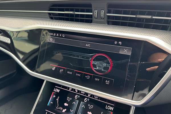 2024 Audi RS6 Performance C8
