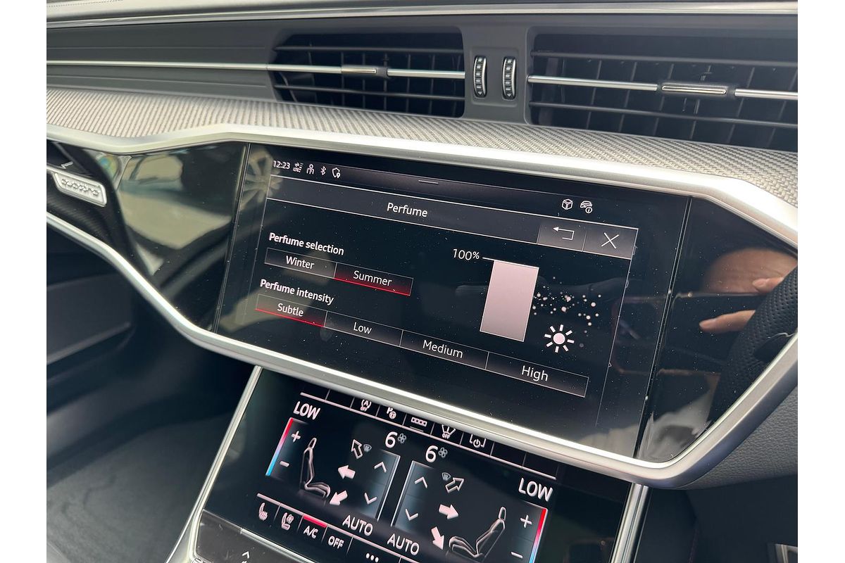 2024 Audi RS6 Performance C8