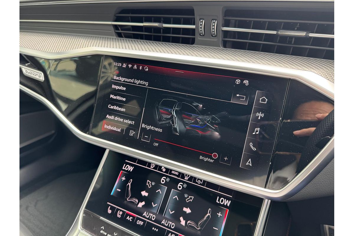 2024 Audi RS6 Performance C8