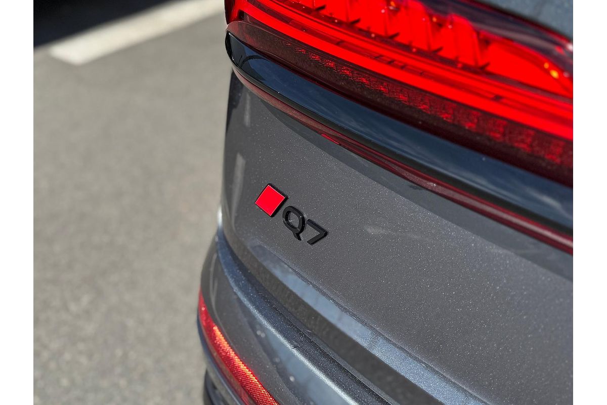 2024 Audi Q7 50 TDI S line 4M