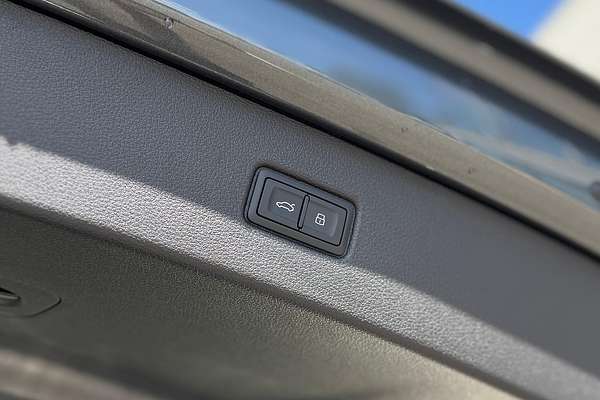2024 Audi Q7 50 TDI S line 4M