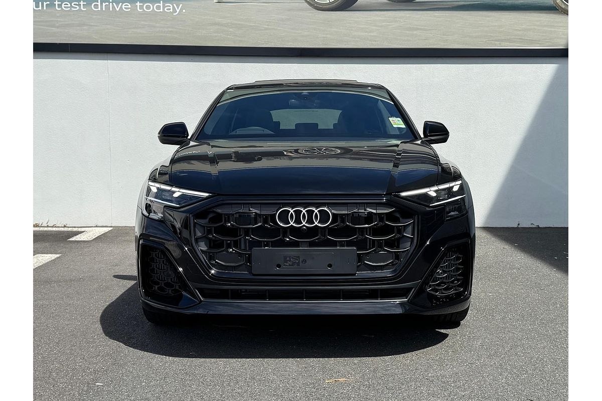 2024 Audi Q8 55 TFSI S line F1