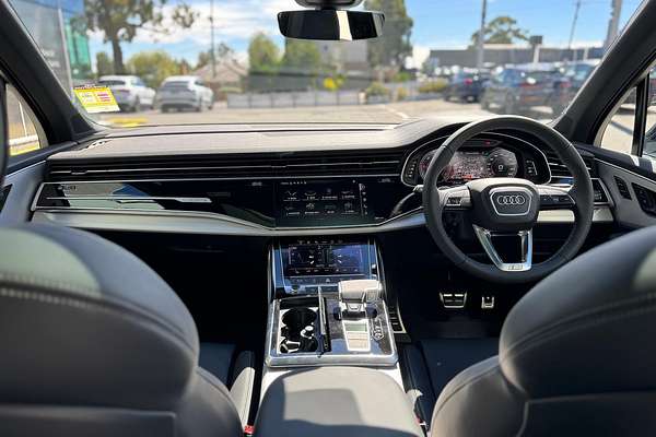 2024 Audi Q7 50 TDI S line 4M