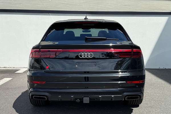2024 Audi Q8 55 TFSI S line F1