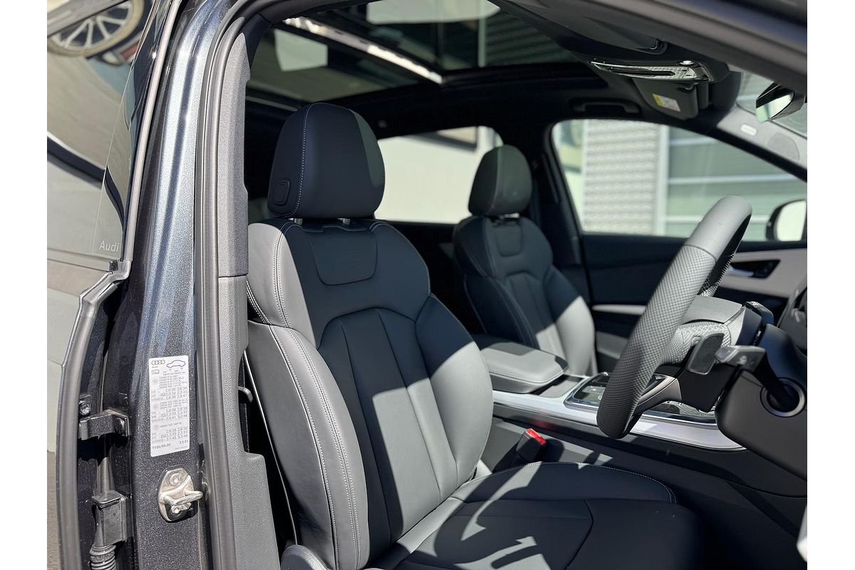 2024 Audi Q7 50 TDI S line 4M