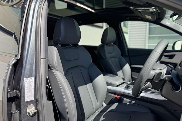 2024 Audi Q7 50 TDI S line 4M