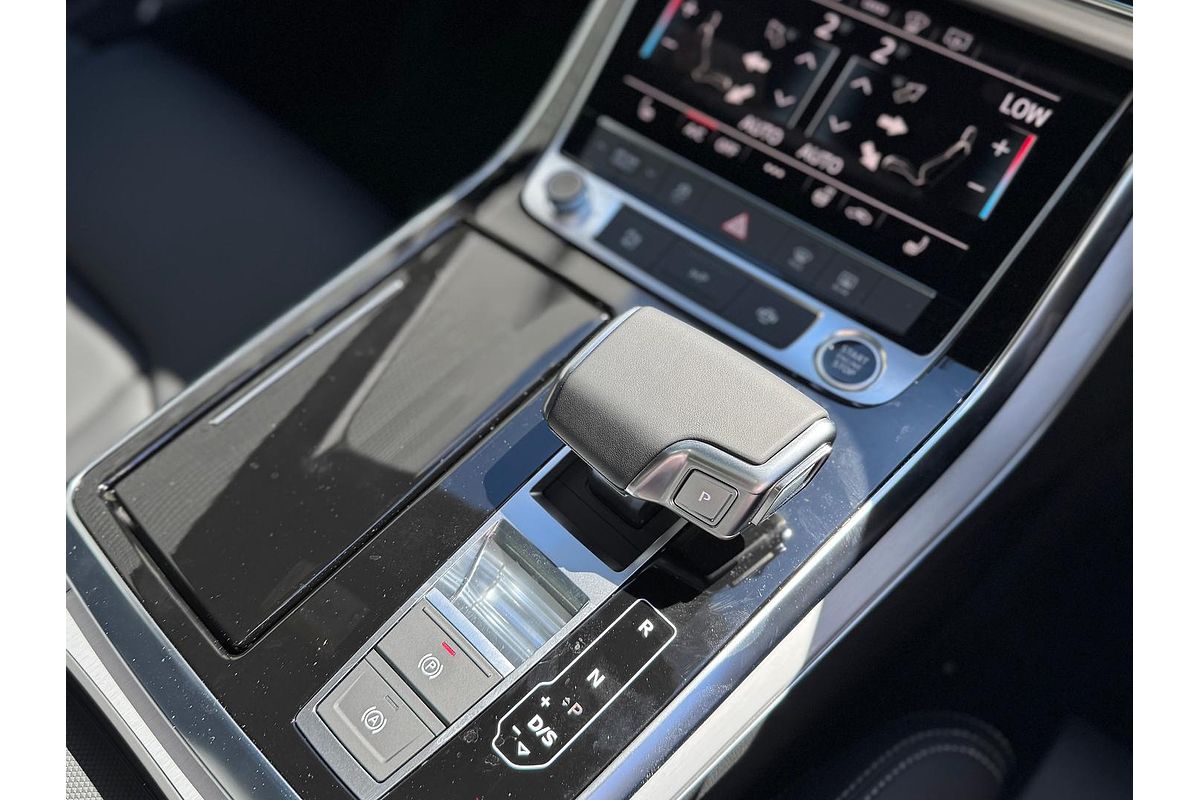2024 Audi Q7 50 TDI S line 4M
