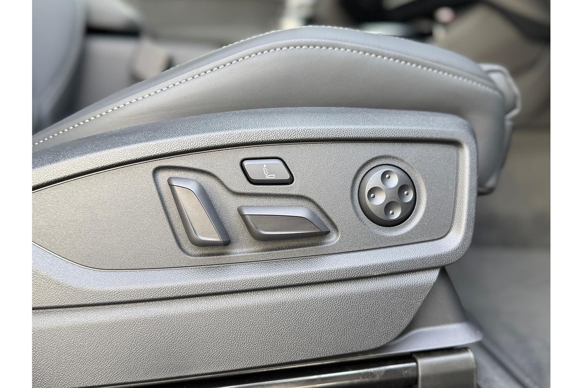 2024 Audi SQ5 TFSI FY