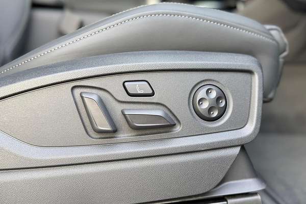 2024 Audi SQ5 TFSI FY