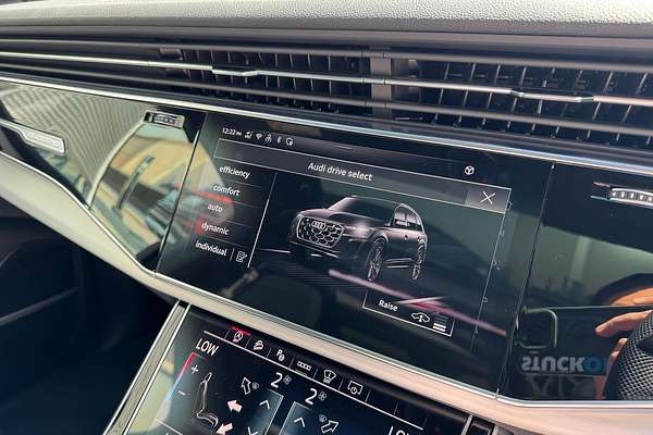 2024 Audi Q7 50 TDI S line 4M