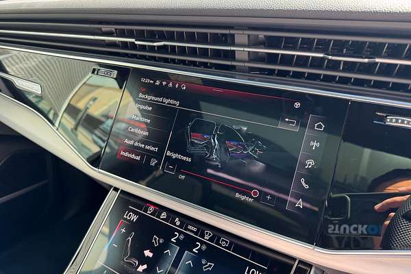 2024 Audi Q7 50 TDI S line 4M