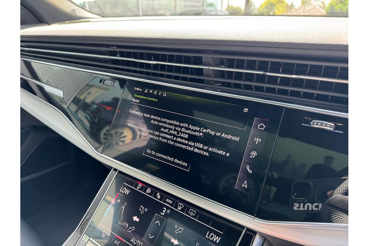 2024 Audi Q8 55 TFSI S line F1