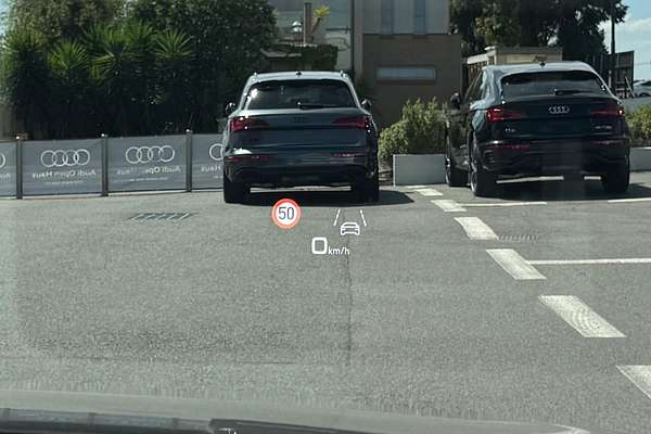 2024 Audi Q8 55 TFSI S line F1
