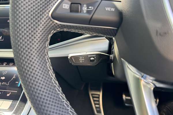 2024 Audi Q8 55 TFSI S line F1