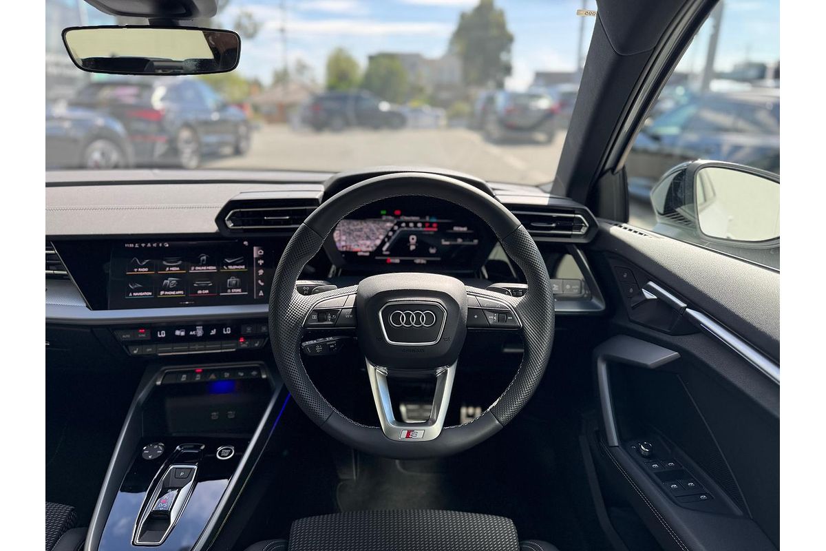 2024 Audi A3 35 TFSI S line GY