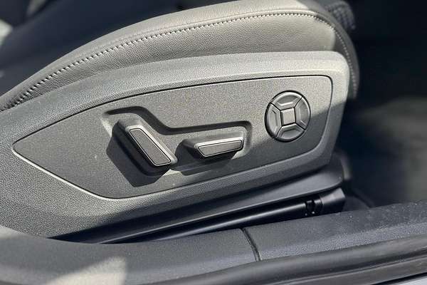 2024 Audi A3 35 TFSI S line GY