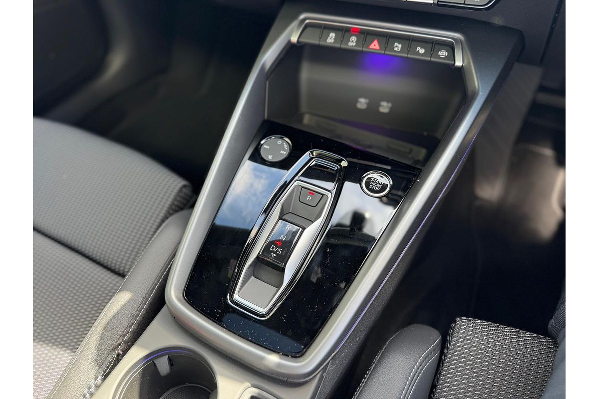 2024 Audi A3 35 TFSI S line GY