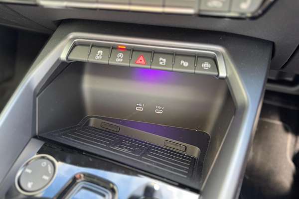 2024 Audi A3 35 TFSI S line GY