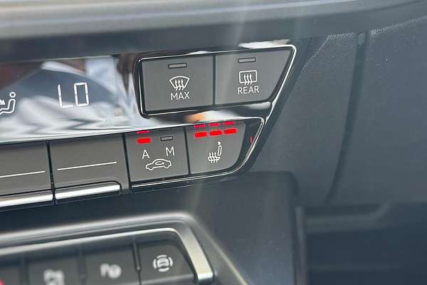 2024 Audi A3 35 TFSI S line GY