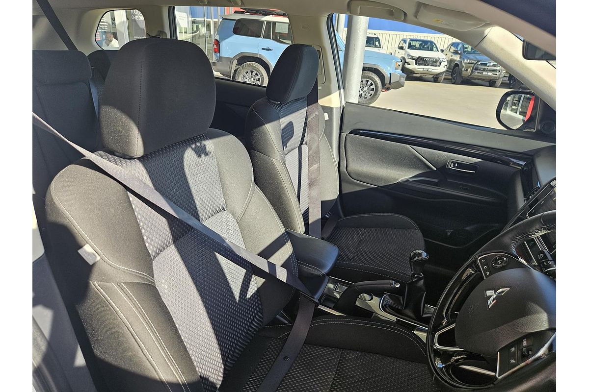2018 Mitsubishi Outlander ES ZL