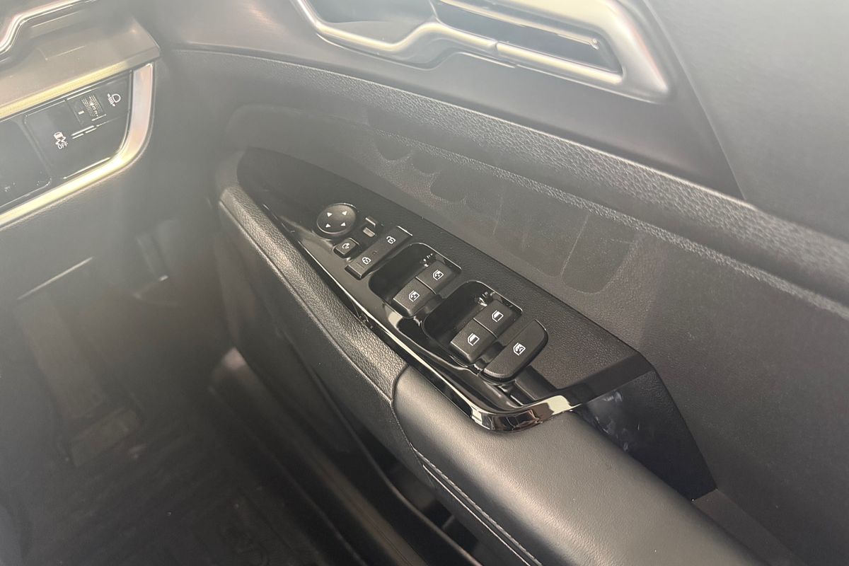 2023 Kia Sportage SX NQ5