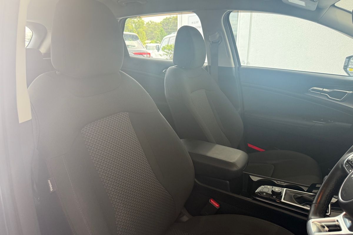 2023 Kia Sportage SX NQ5