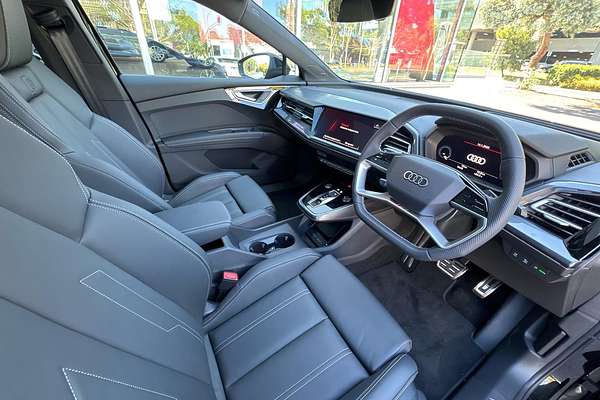 2024 Audi Q4 e-tron 55 F4