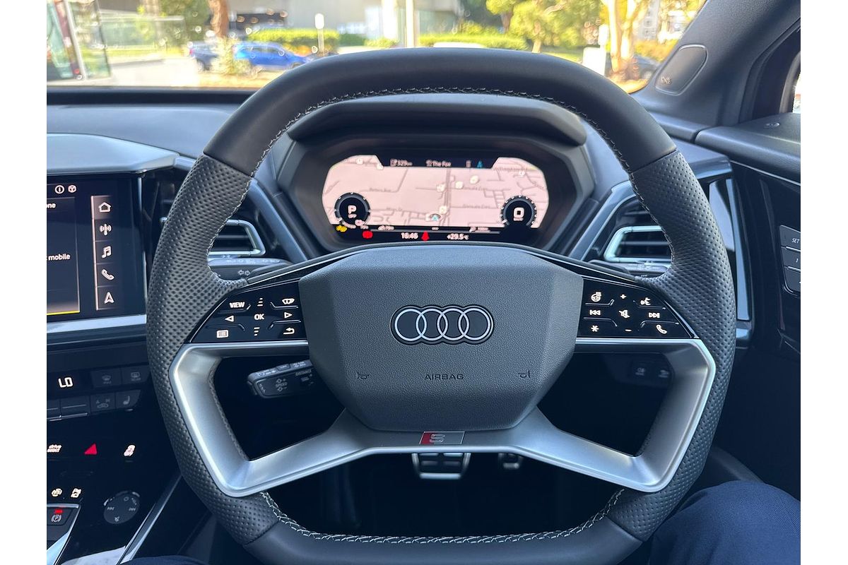 2024 Audi Q4 e-tron 55 F4