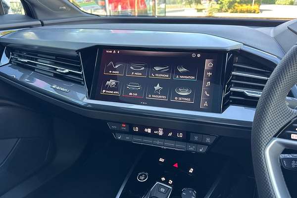2024 Audi Q4 e-tron 55 F4