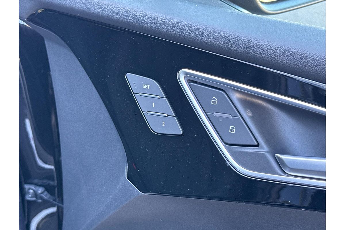 2024 Audi Q4 e-tron 55 F4