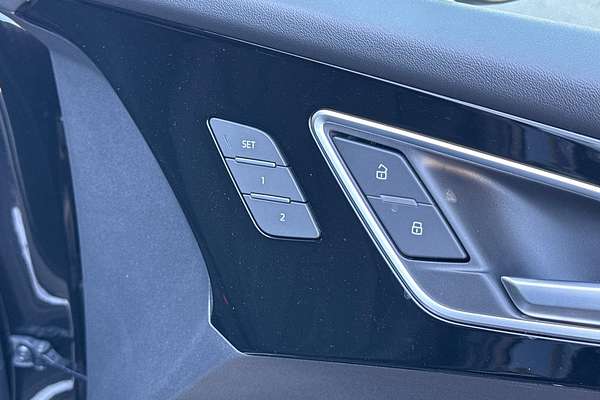 2024 Audi Q4 e-tron 55 F4