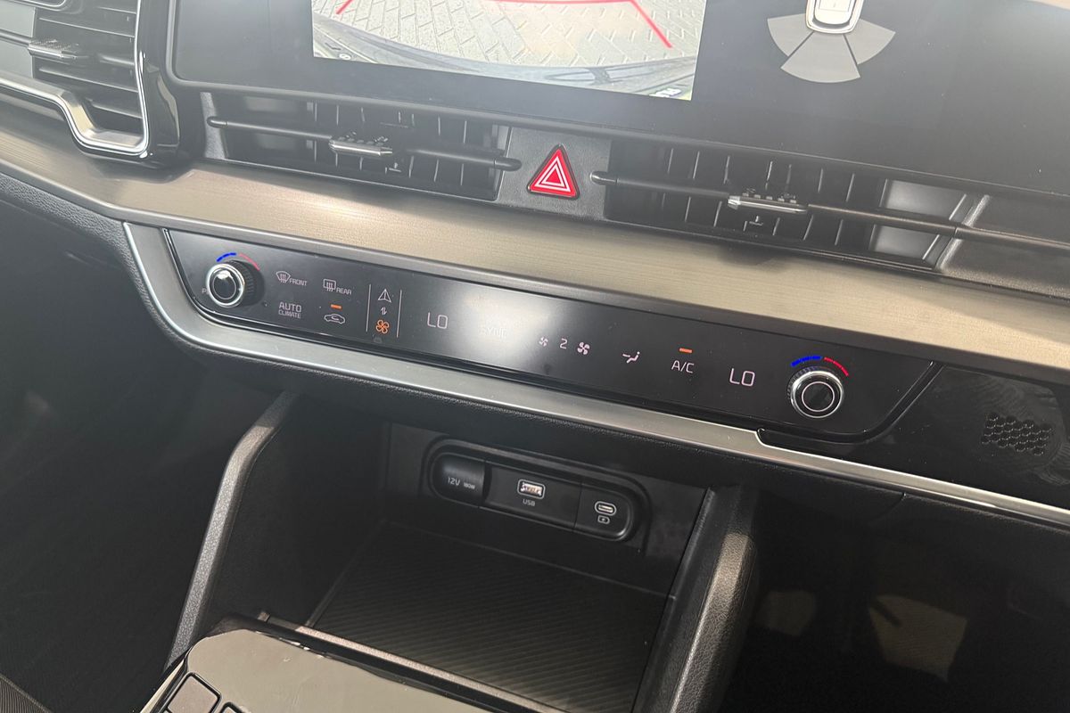 2023 Kia Sportage SX NQ5