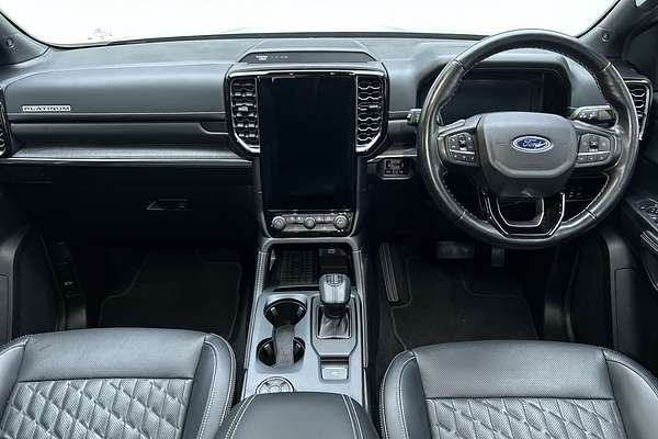 2023 Ford Everest Platinum