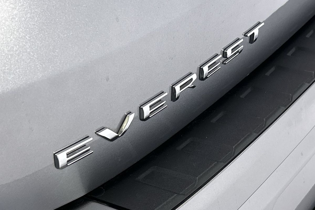 2023 Ford Everest Platinum