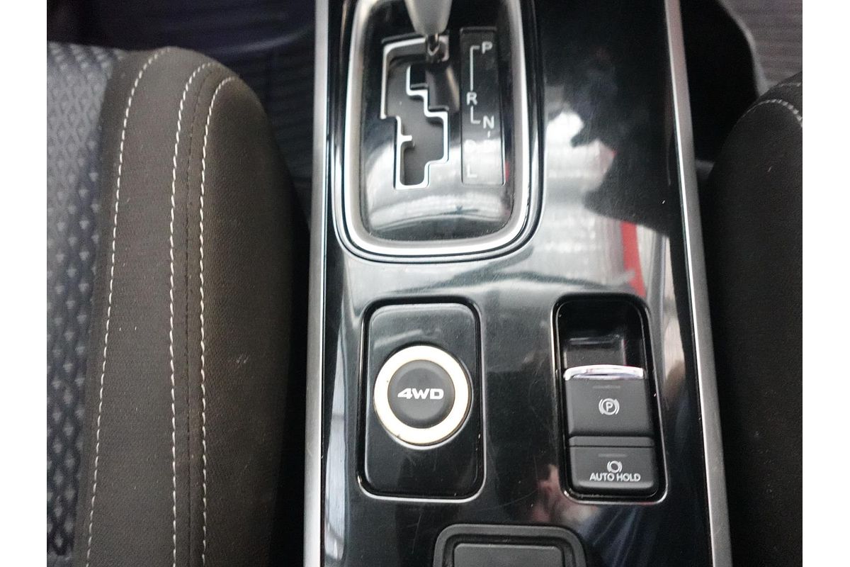 2017 Mitsubishi Outlander LS Safety Pack ZK