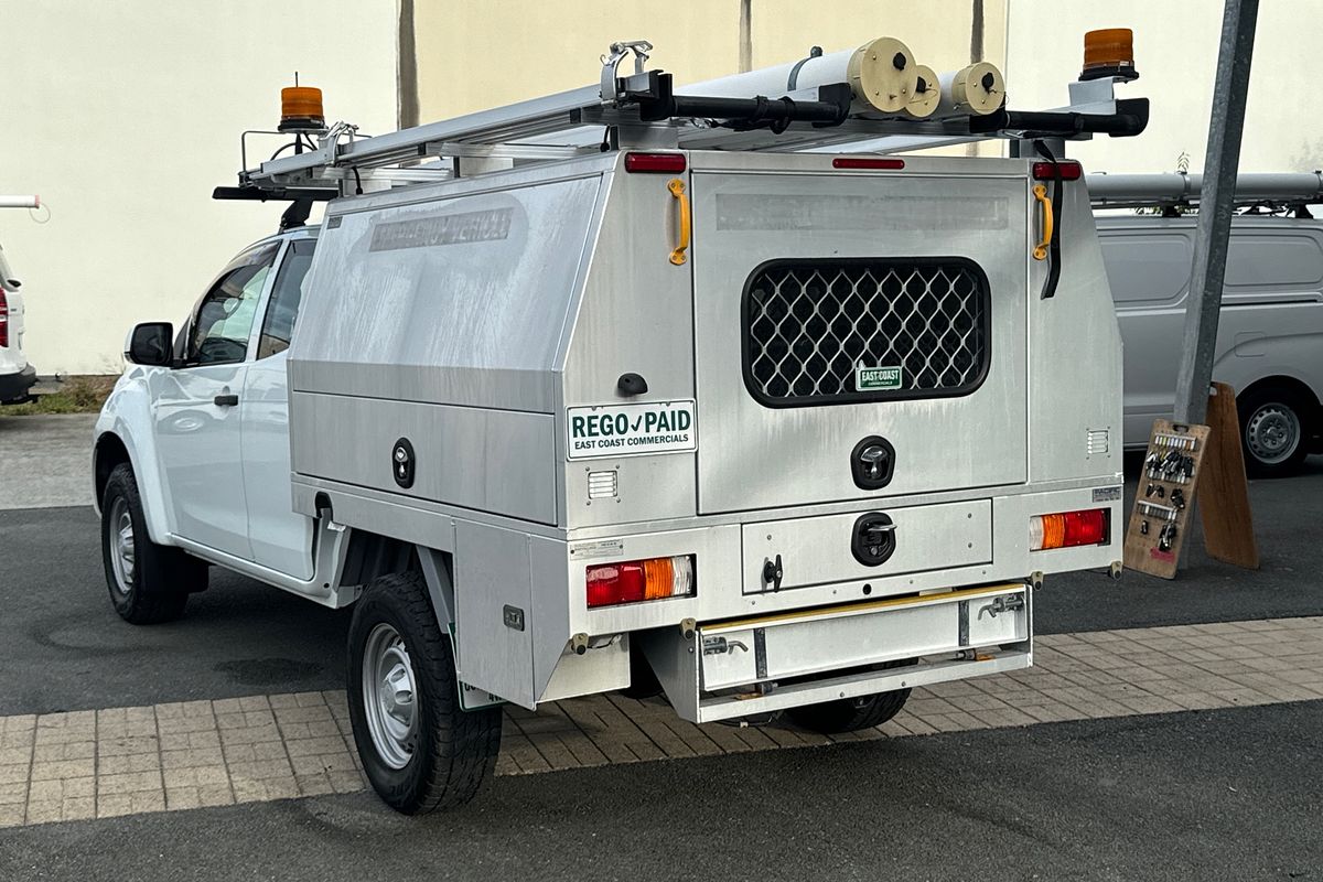 2018 Isuzu D-MAX SX High Ride Rear Wheel Drive