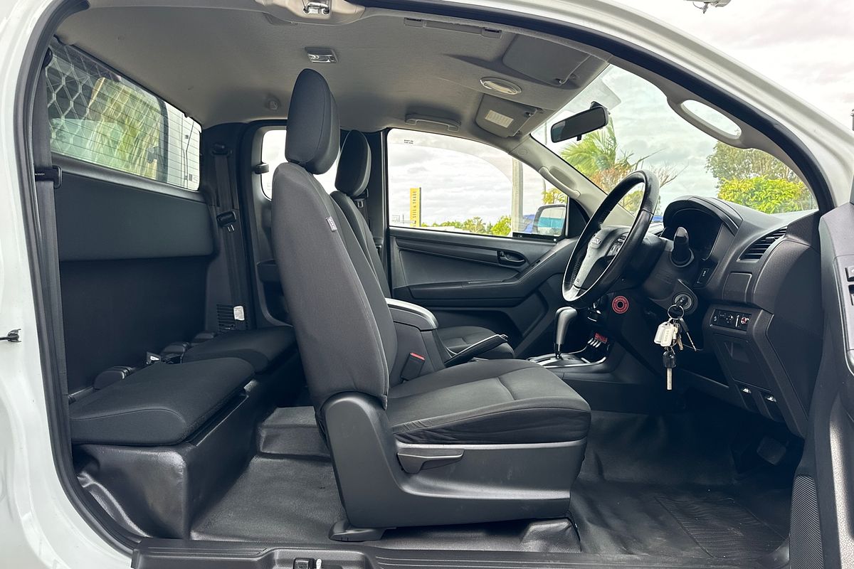 2018 Isuzu D-MAX SX High Ride Rear Wheel Drive