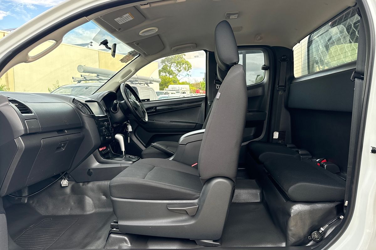 2018 Isuzu D-MAX SX High Ride Rear Wheel Drive