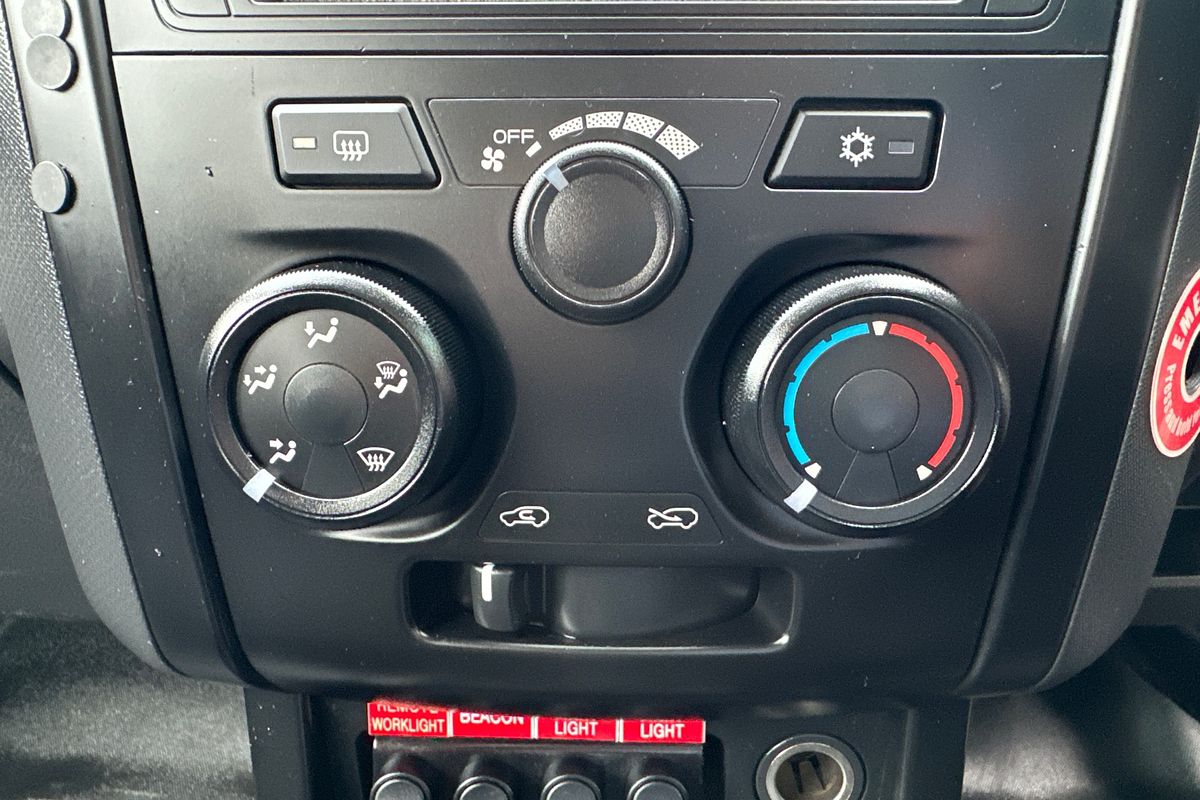 2018 Isuzu D-MAX SX High Ride Rear Wheel Drive