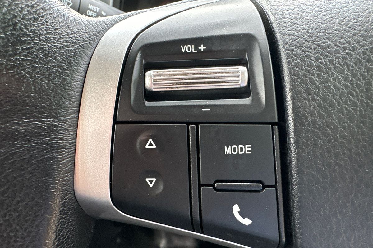 2018 Isuzu D-MAX SX High Ride Rear Wheel Drive