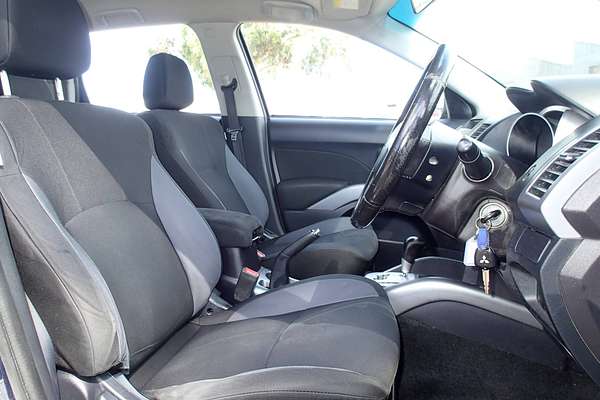 2011 Mitsubishi OUTLANDER ZH MY11