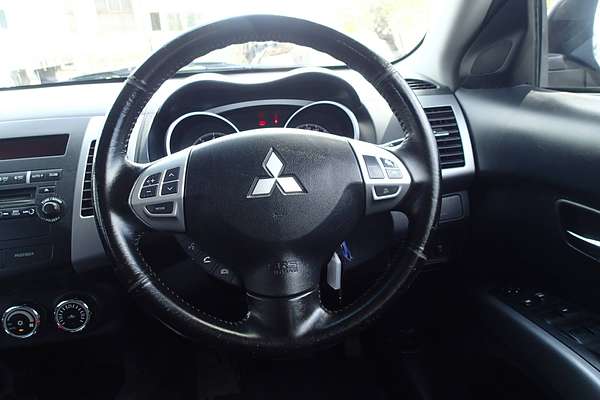 2011 Mitsubishi OUTLANDER ZH MY11