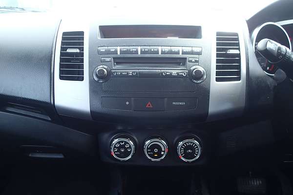 2011 Mitsubishi OUTLANDER ZH MY11