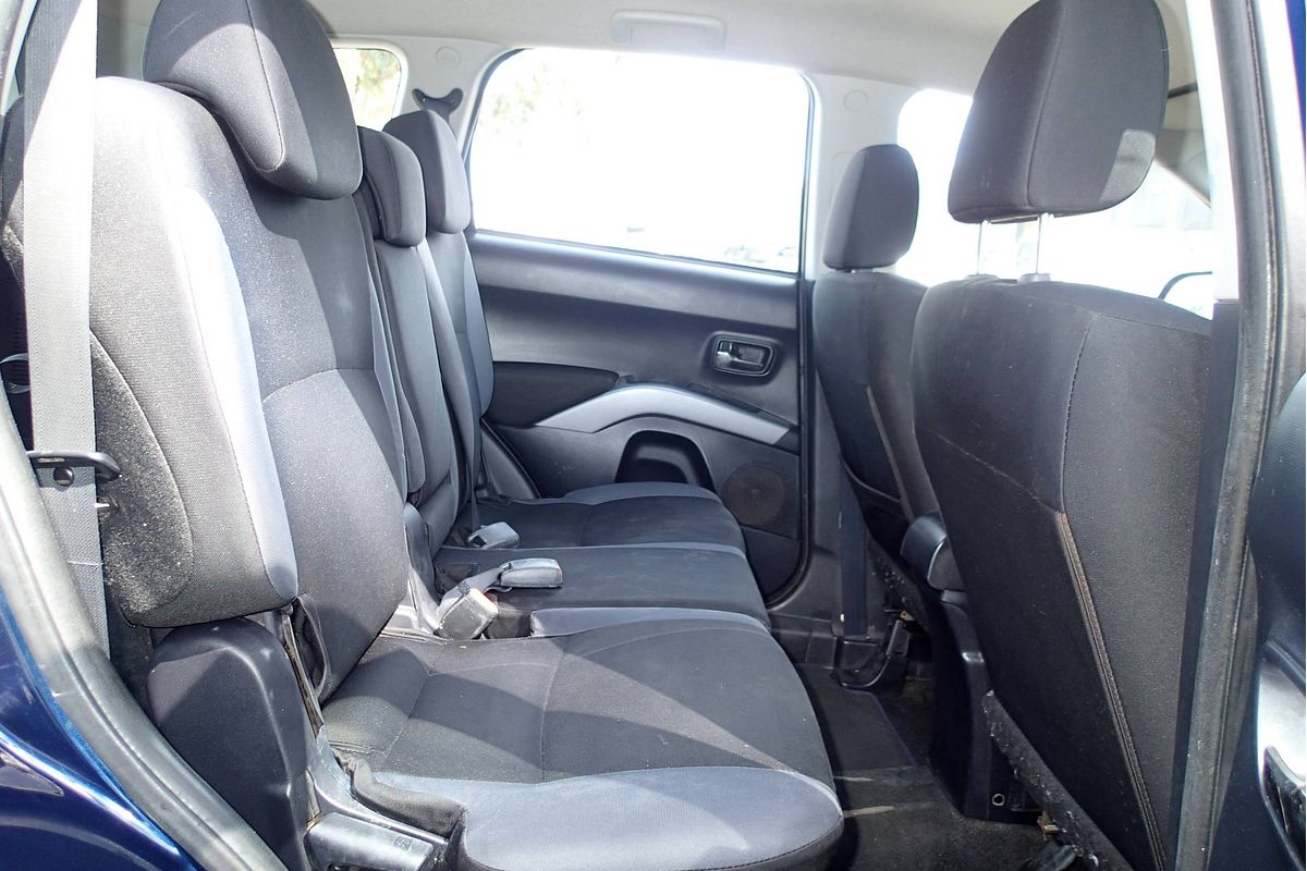 2011 Mitsubishi OUTLANDER ZH MY11