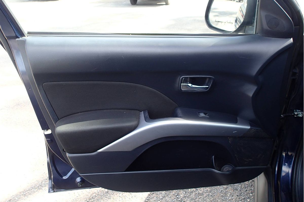 2011 Mitsubishi OUTLANDER ZH MY11