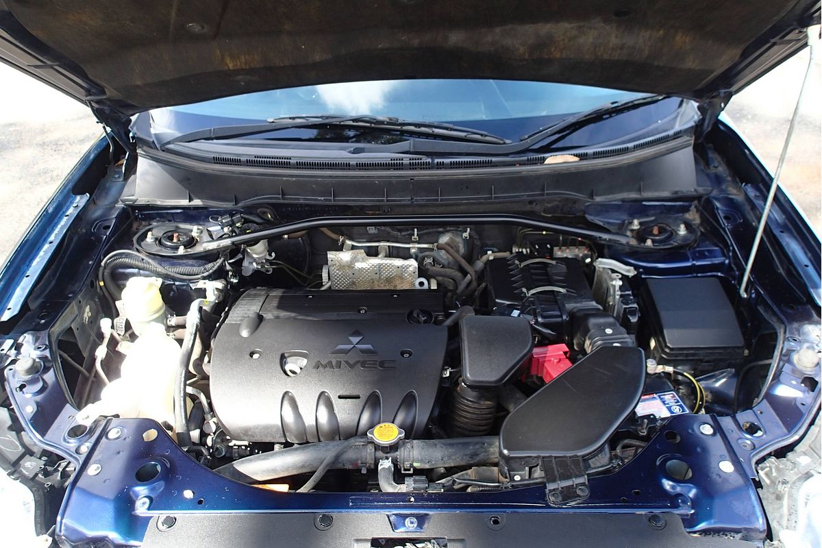 2011 Mitsubishi OUTLANDER ZH MY11