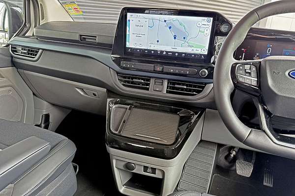 2024 Ford Tourneo Active AV SWB
