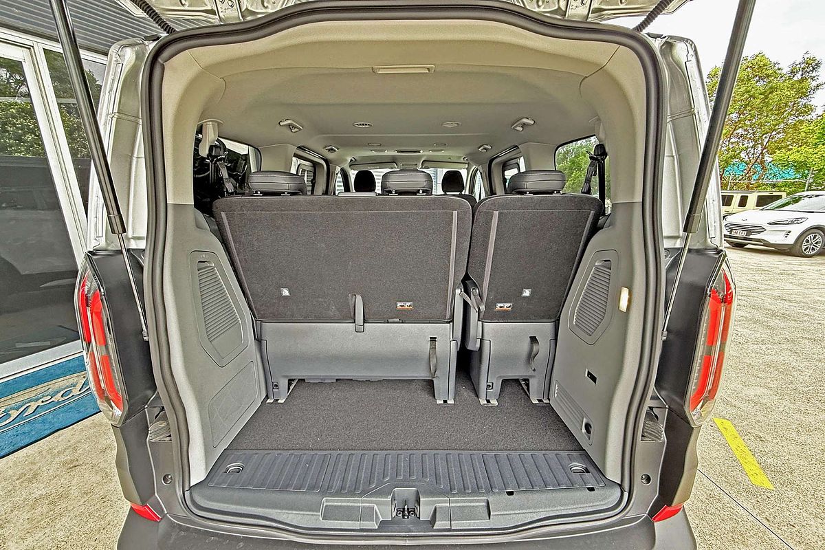 2024 Ford Tourneo Active AV SWB
