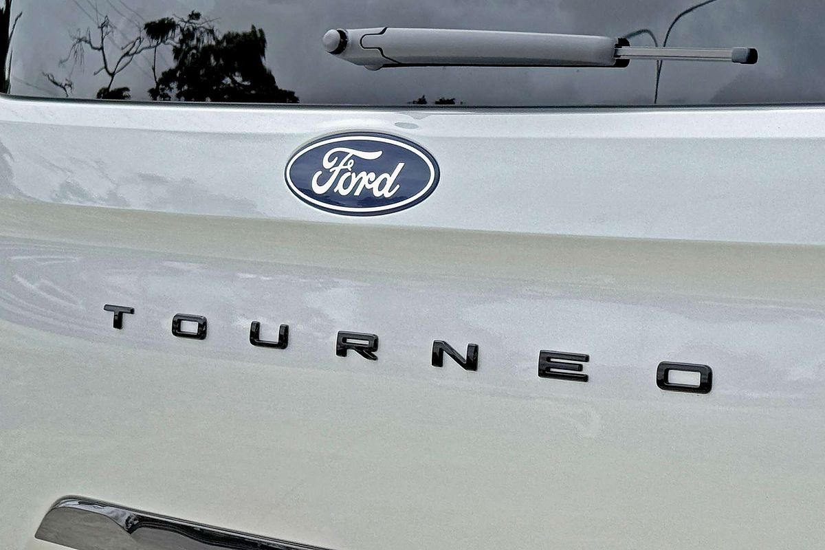 2024 Ford Tourneo Active AV SWB