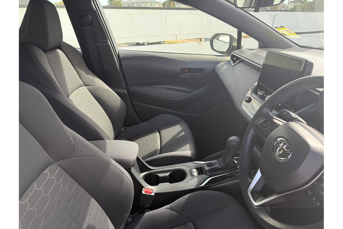 2022 Toyota Corolla Ascent Sport Hybrid ZWE211R
